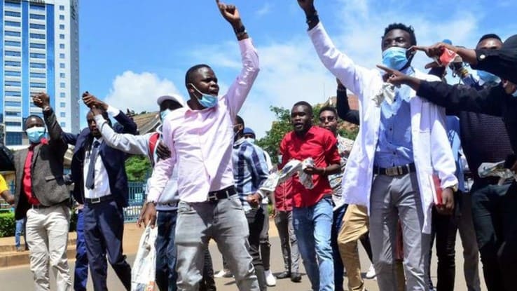 UoN students clashed with the police as they protested over the increase of university fees