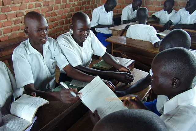 640px Uganda Students